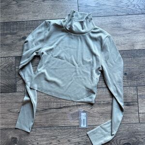 KITH BRIER CROPPED BABYRIB TURTLENECK-MISTLE Size M